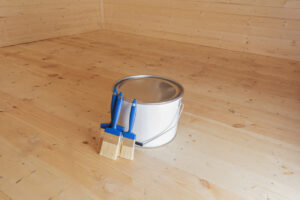 Olejowanie czy lakierowanie – jak wybrać najlepsze wykończenie dla swojej podłogi?